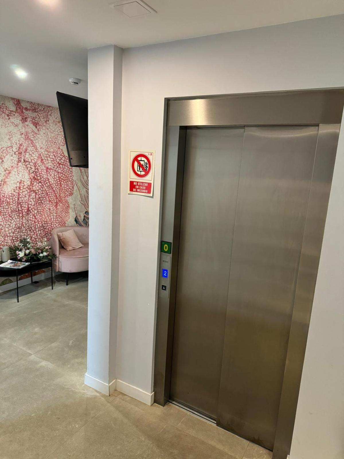 Estrella De Mar - Boutique Aparthotel Benidorm Extérieur photo